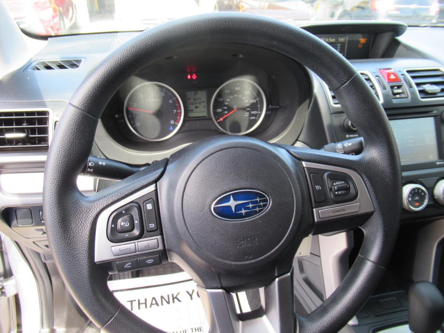 2018 Silver /Black Subaru Forester 2.5I (JF2SJABC5JH) with an 2.5L H4 F DOHC 16V engine, Automatic transmission, located at 1511 North Shepherd Dr., Houston, TX, 77008, (281) 657-1221, 29.798361, -95.412560 - 2018 SUBARU FORESTER 2.5I VIN: JF2SJABC5JH521576 J F 2 S J A B C 5 J H 5 2 1 5 7 6 4 DOOR WAGON/SPORT UTILITY 2.5L H4 F DOHC 16V GASOLINE ALL WHEEL DRIVE - Photo#3